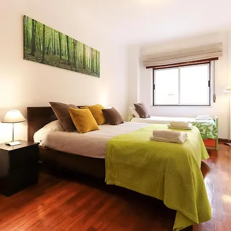 Downtown Typical By Homing Lisbon